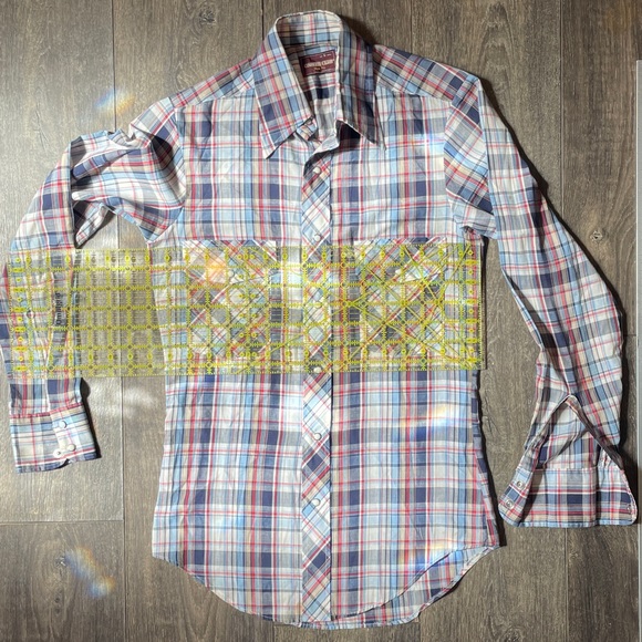 S Vintage Plaid snap shirt.  Slim fit. Thin blue white red beige Grunge 90’s - Picture 7 of 10